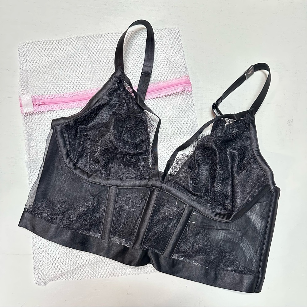 💋NEW!💋 VS Wireless Black Lace Bustier with Laundry Bag